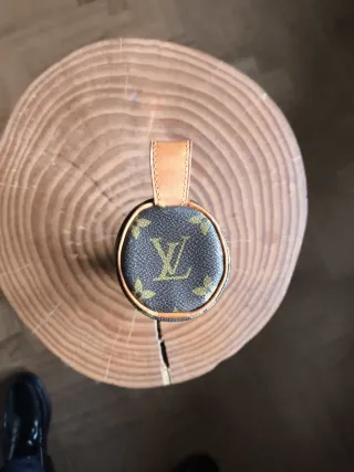 Estuche Louis Vuitton Marrón