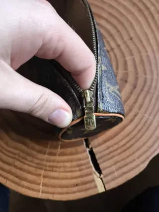Estuche Louis Vuitton Marrón