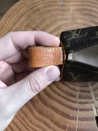 Estuche Louis Vuitton Marrón