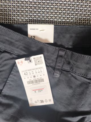 Pantalón chino Zara negro