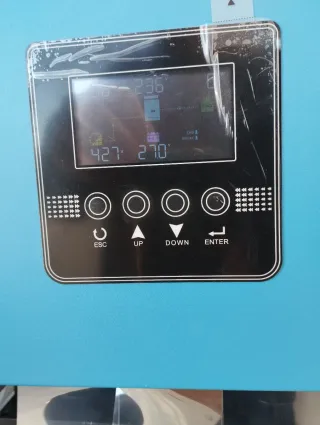 Inversor Solar Híbrido + 12 placas