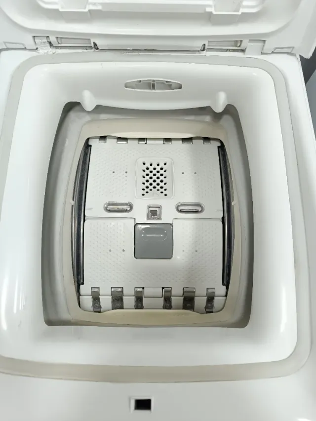 Lavadora Carga superior Otsein 6kg 1000rpm A++