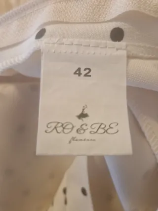 Vestido Flamenca Blanco con Lunares Negros