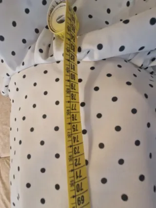 Vestido Flamenca Blanco con Lunares Negros