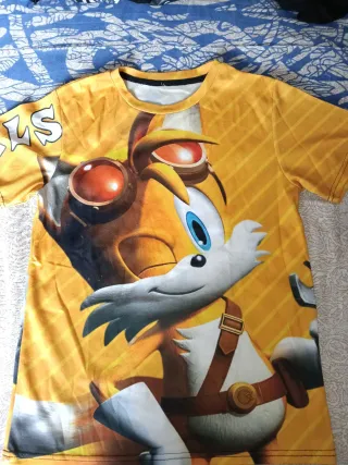 Camiseta Sonic Tails