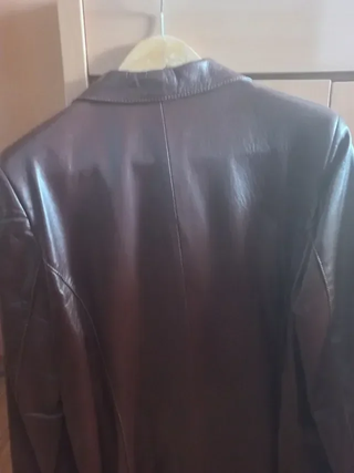 Chaqueta de cuero marrón