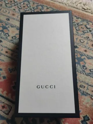 Caja Gucci Negra y Blanca