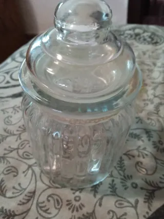 Jarrón de cristal con tapa