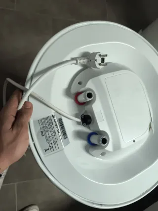 Termo Eléctrico Ariston Lydos Wifi 100L