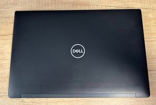 Portátil Dell Latitude 7490