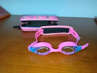 Gafas de natación infantiles con funda