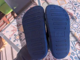 Chanclas tipo crocs Talla 29 Azul