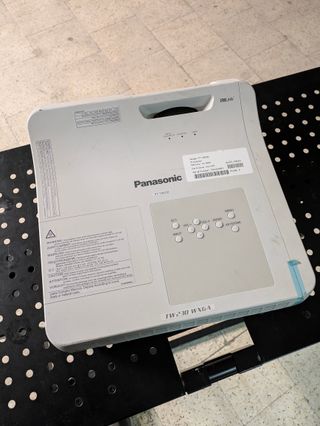 Proiettore Panasonic PT-TW230 Short Throw HDMI