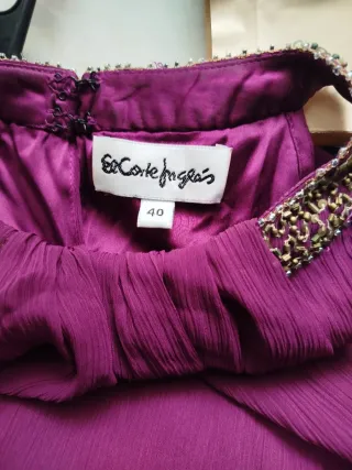 Vestido fiesta morado con volantes