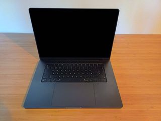 MacBook Pro 16" Chip M3 Pro - RAM 18GB - 512GB
