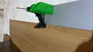 Soporte pared para taladro