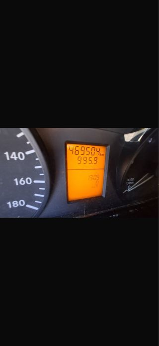 Furgoneta Isotermica Plataforma elevadora