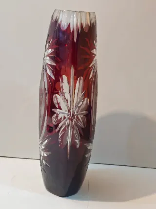 Jarrón de cristal tallado con retrato