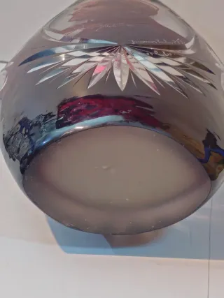 Jarrón de cristal tallado con retrato