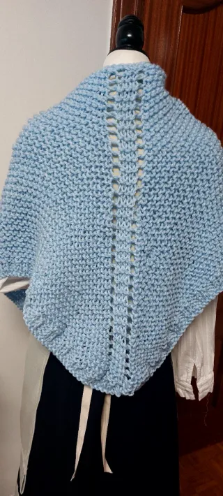 Toquilla azul tejida