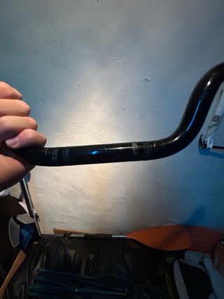 Manillar de moto negro