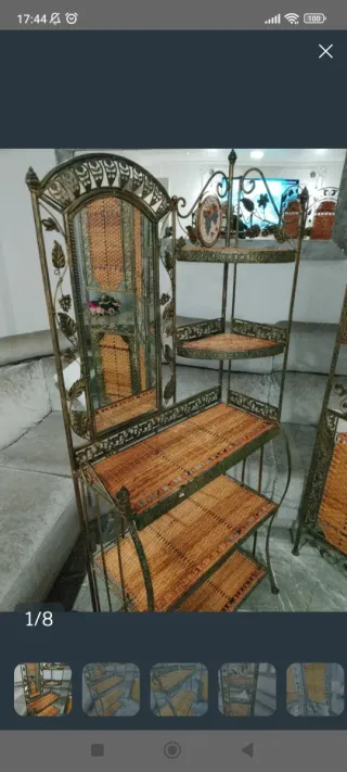 Estantería de forja con espejo y biombo