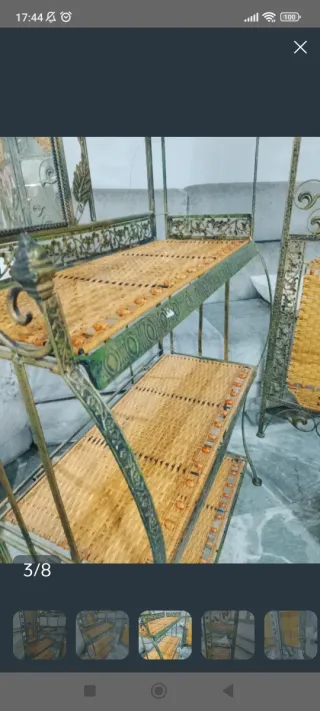 Estantería de forja con espejo y biombo