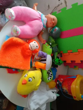 Lote juguetes niños/as 2 años