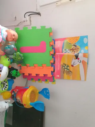 Lote juguetes niños/as 2 años