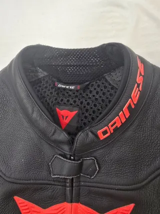 Chaqueta Dainese Negra y Blanca