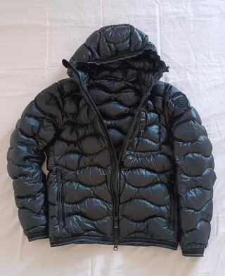 Chaqueta Blauer negra acolchada con capucha