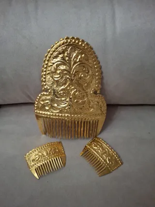 Juego de 3 peinetas doradas antiguas