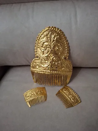 Juego de 3 peinetas doradas antiguas