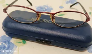 Occhiali da vista Luxottica montatura rossa