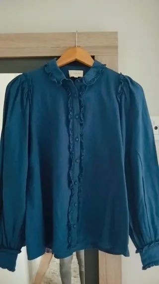 Blusa azul Sezane