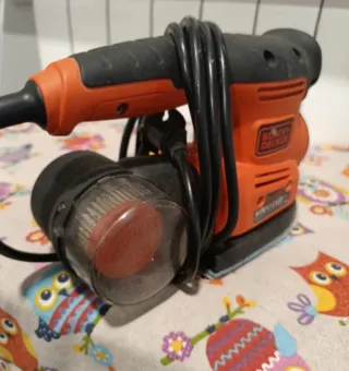 Lijadora Black+Decker