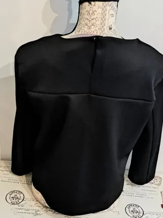 Blusa negra manga larga