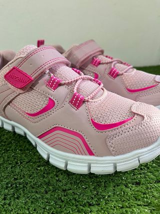 Zapatillas deportivas niña rosa