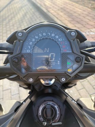 Kawasaki Z900 E - A2 Carnet
