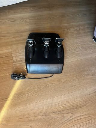 Volante Logitech G920 con Pedales