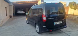 Ford Tourneo Courier 2016