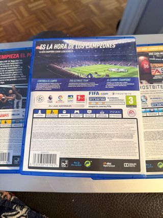 Lote 3 Juegos PS4: FIFA 17, FIFA 19, NBA Live