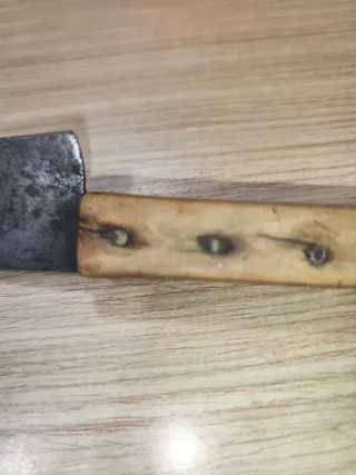 Cuchillo de cocina antiguo metal y madera