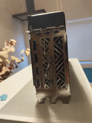 Sapphire RX 9070 XT 16GB Tarjeta Gráfica