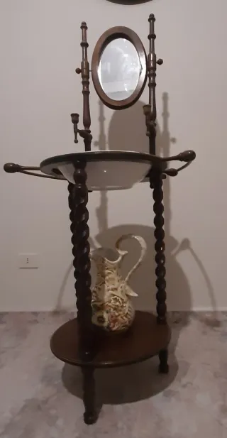 Palanganero de madera y cerámica