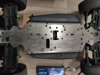 Buggy RC 1/8 Brushless B8ER Profesional 4S