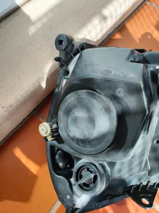 Focos Delanteros Renault Clio 2