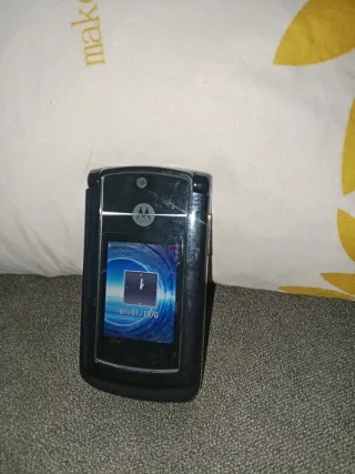 Motorola V8 Negro/Plateado