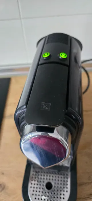 Cafetera Nespresso Krups Negra