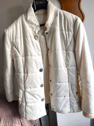 Plumífero acolchado blanco